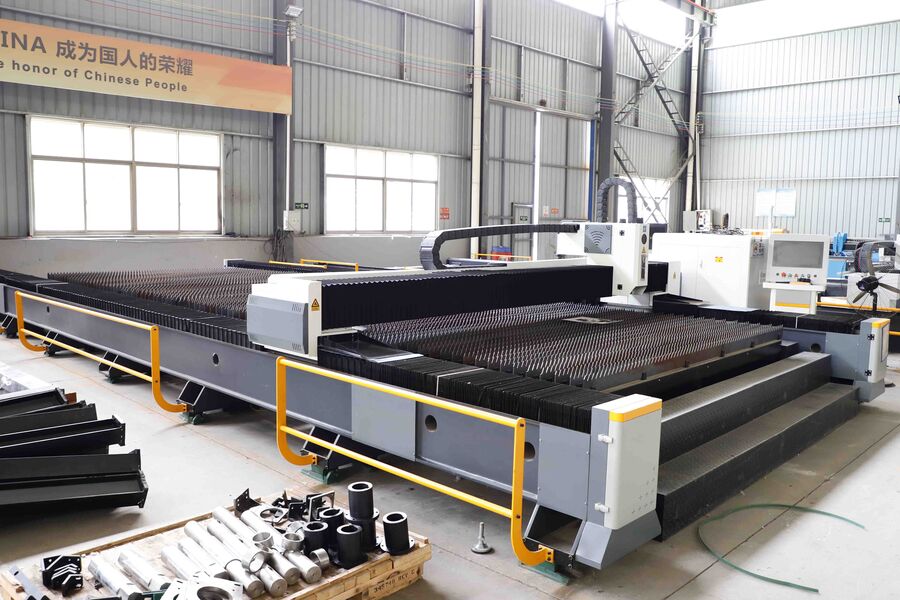 Fiber laser cutter